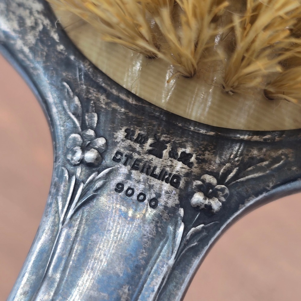 Antique Sterling Silver Art Nouveau Repousse Hair Brush‎ Set Monogrammed - Picture 2 of 8